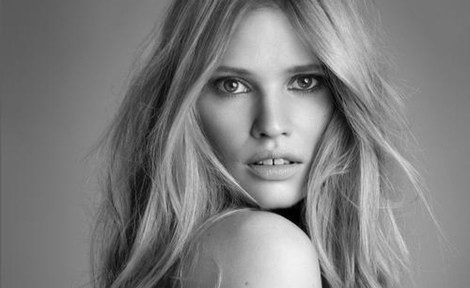 Lara Stone, embajadora de L'Oreal Paris