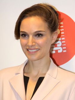 Natalie Portman luce impecable