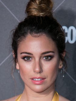 Blanca Suárez con moño alto