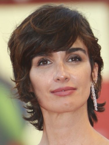 Paz Vega con el cabello corto y capeado