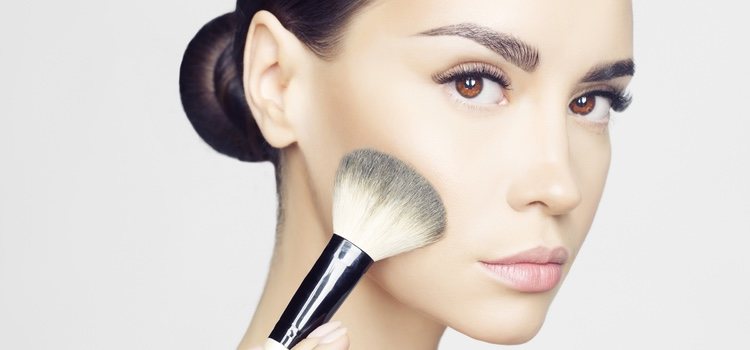 El contouring sigue siendo una de las claves de todos los looks de esta temporada