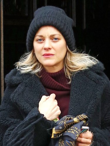 Marion Cotillard, pillada al natural
