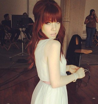Carly Rae Jepsen se une a los cambios de look: se tiñe de pelirroja