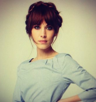 Primeras imágenes de Alexa Chung como imagen de Inoa de L'Oreal