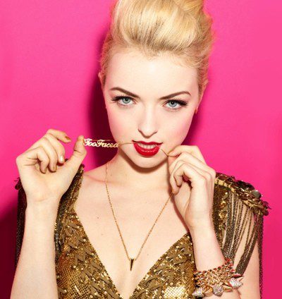 Too Faced ficha a la hija de Clint Eastwood para presentar su nueva colección Fall 2013