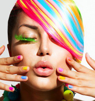 ¡Quiero ser maquilladora profesional! ¿Qué hay que estudiar?