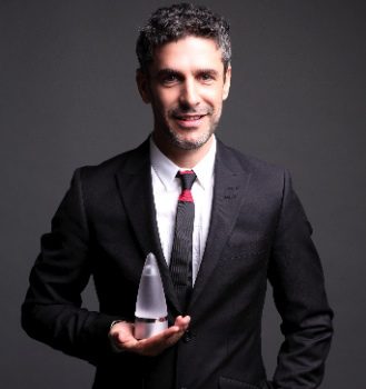 Leonardo Sbaraglia elegido embajador de la fragancia masculina Rochas Man
