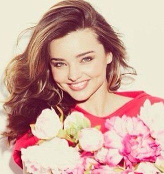 Miranda Kerr presenta 'Joyful', la nueva fragancia de Escada