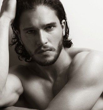 Jimmy Choo lanza su primer perfume con Kit Harington como embajador de la firma