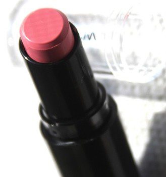 Wet n Wild te invita a pensar en rosa con su nueva barra de labios 'Think Pink'