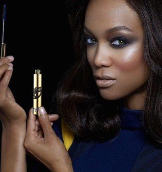 Tyra Banks se sumerge en en la cosmética lanzando su línea de maquillaje, 'Tyra Beauty'