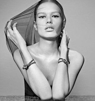 Alexander Wang da el salto al mundo de los perfumes con 'B. Balenciaga'
