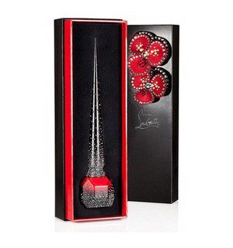 'Starlight Rouge', la laca de uñas de Louboutin para coleccionistas y no apta para todos los bolsillos