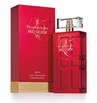 Elizabeth Arden celebra sus 25 años lanzando una nueva edición de 'Red Door'