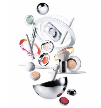 Estée Lauder y Courrèges dan vida a una nueva colección 'make up' al estilo pop