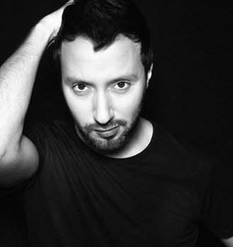 Anthony Vaccarello da el salto al mundo 'beauty' para crear una colección de maquillaje con Lancôme