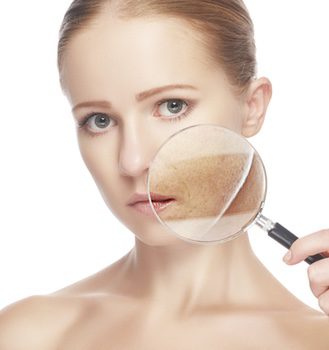 Con el perfume salen manchas: ¿mito o realidad?