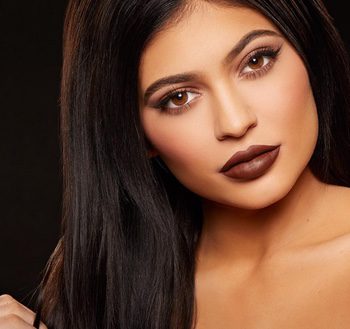 Kylie Jenner arrasa con su primera línea de pintalabios