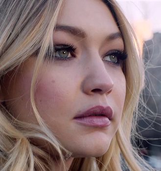 Maybelline lanza sus nuevos 'Baby Lips' con Gigi Hadid como embajadora
