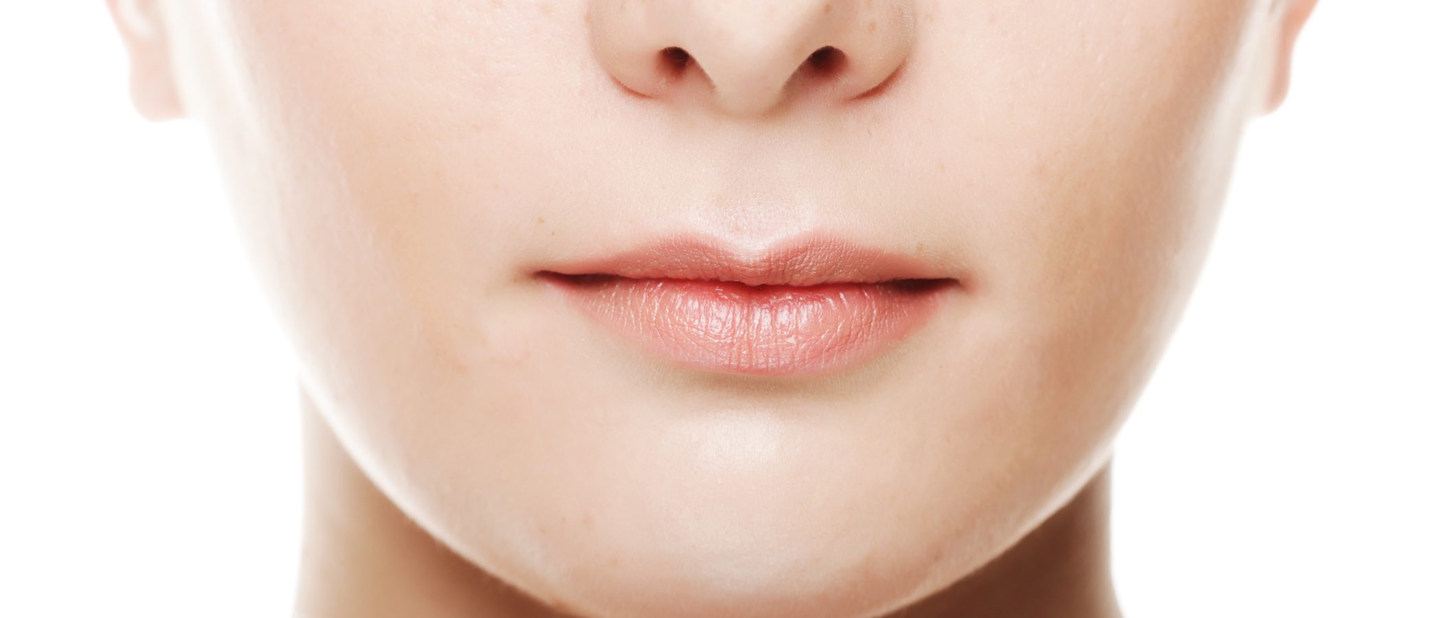 Cómo maquillarse los labios finos