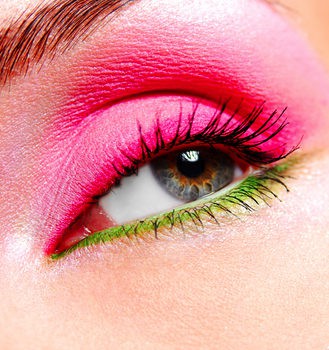 Maquillaje en colores flúor y ácidos. Cómo llevarlo y combinarlo