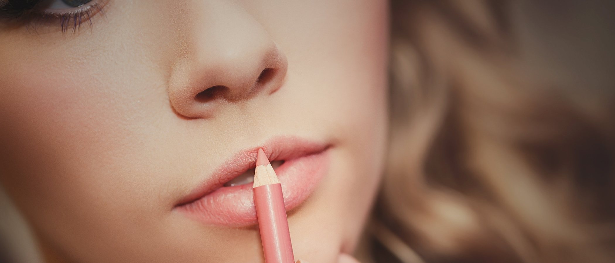 Cómo maquillarse después de depilarse el labio