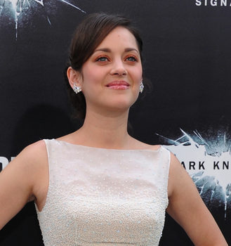 ¿Ojos Tangerine Tango? Marion Cotillard dice sí