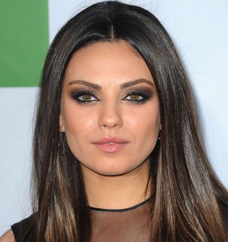 Consigue el look de Mila Kunis paso a paso