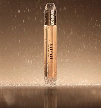 Burberry celebra el primer aniversario de su fragancia 'Body'