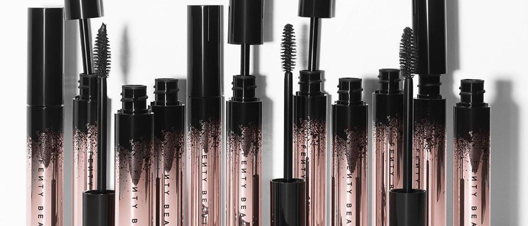 Fenty Beauty lanza su primera máscara de pestañas