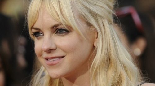 Maquíllate como Anna Faris
