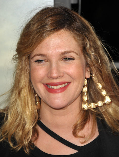 Drew Barrymore con el cabello fosco