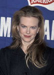 Nicole Kidman con una raya en el centro difusa