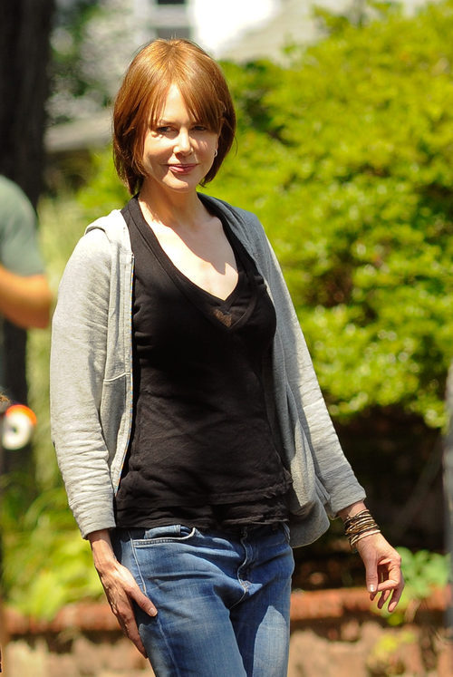 Nicole Kidman con el cabello corto y pelirrojo