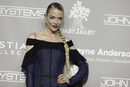 Jaime King con una larga trenza