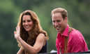Kate Middleton con el pelo rizado e informal