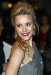 Rachel McAdams con una trenza lateral