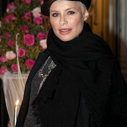 Soraya complementa su look con una boina