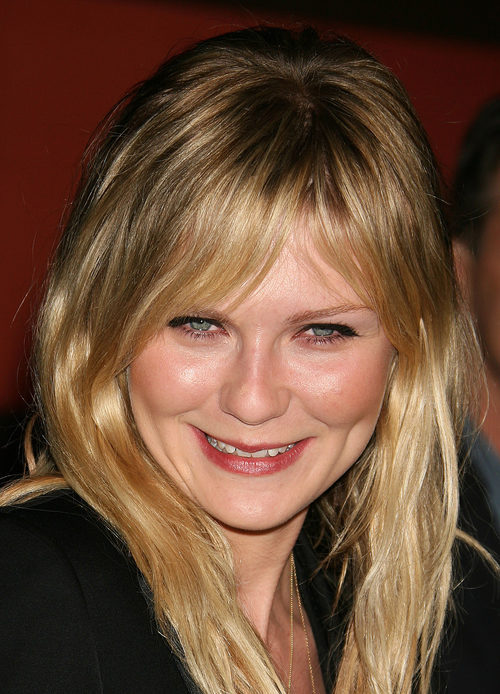 Kirsten Dunst luciendo un flequillo a capas