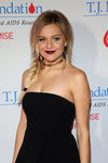 Kelsea Ballerini con una trenza ladeada