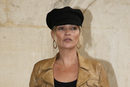 Kate Moss con una boina negra
