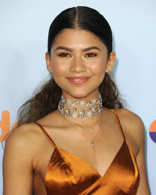 Zendaya apuesta por un look en tonos cobre