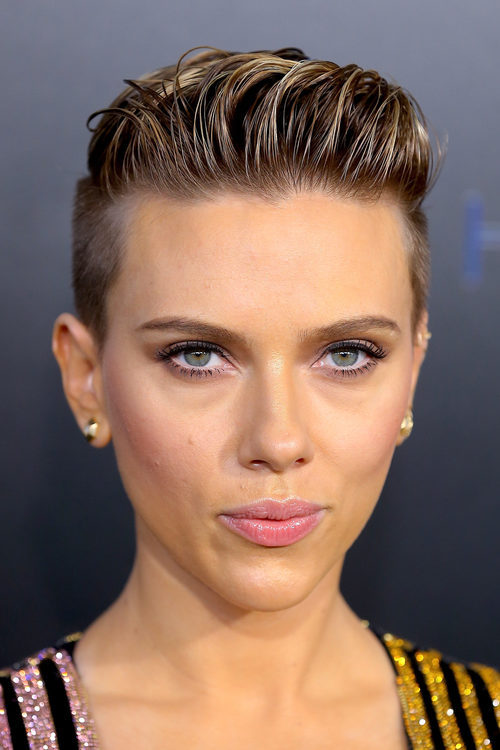 Scarlett Johansson con wet hair