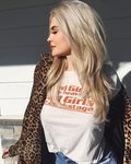 Kylie Jenner apuesta por unos labios naranjas y ahumado en tonos tierra