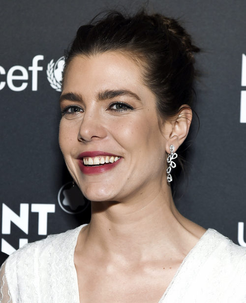 Carlota Casiraghi con recogido effortless