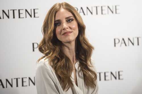 Chiara Ferragni con pelo suelto