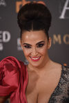 Cristina Rodríguez con enorme moño