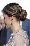 La Reina Letizia con un recogido romántico