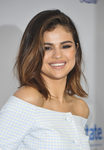 Selena Gomez con el pelo corto