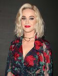 Katy Perry fan de las pestañas voluminosas